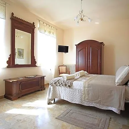 فندق مبيت وإفطار Al Canei آستي