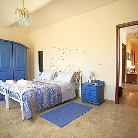 فندق مبيت وإفطار Al Canei آستي